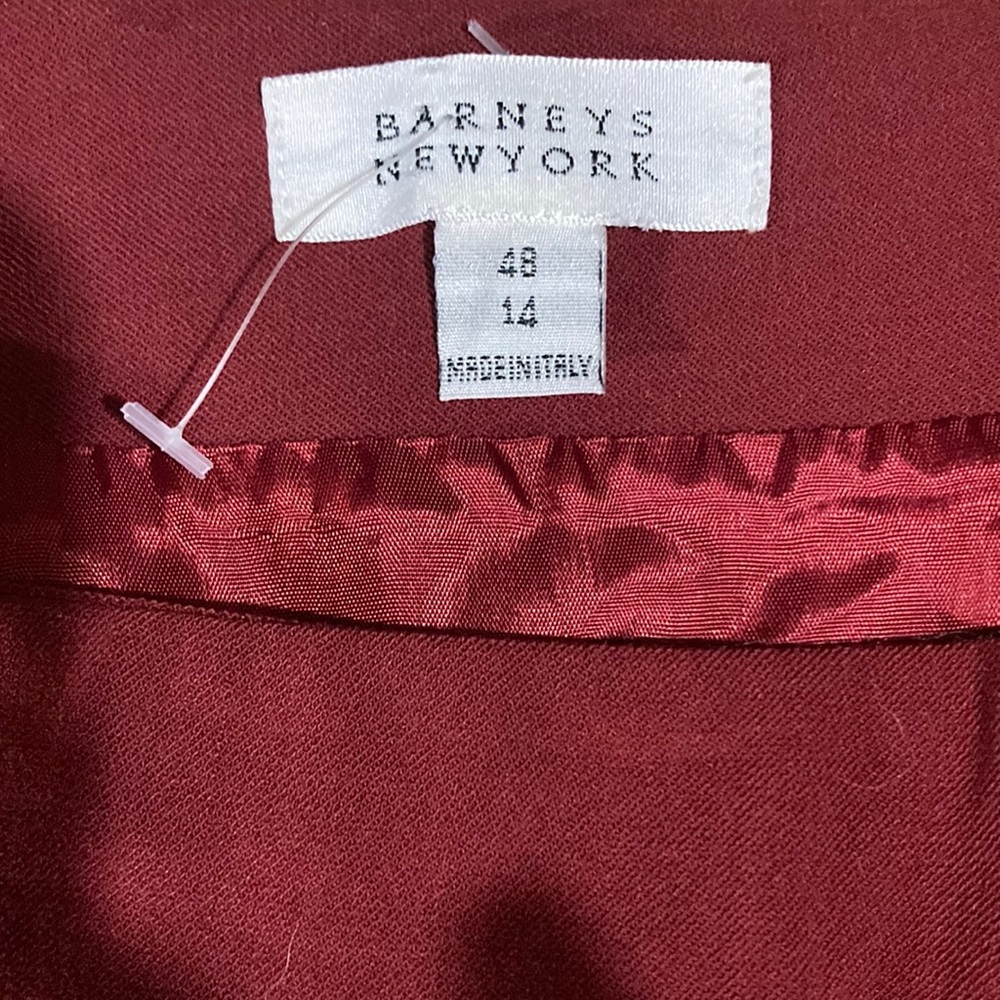 Barneys skirt 48/14 made in italy. 57% wool/36% rayon